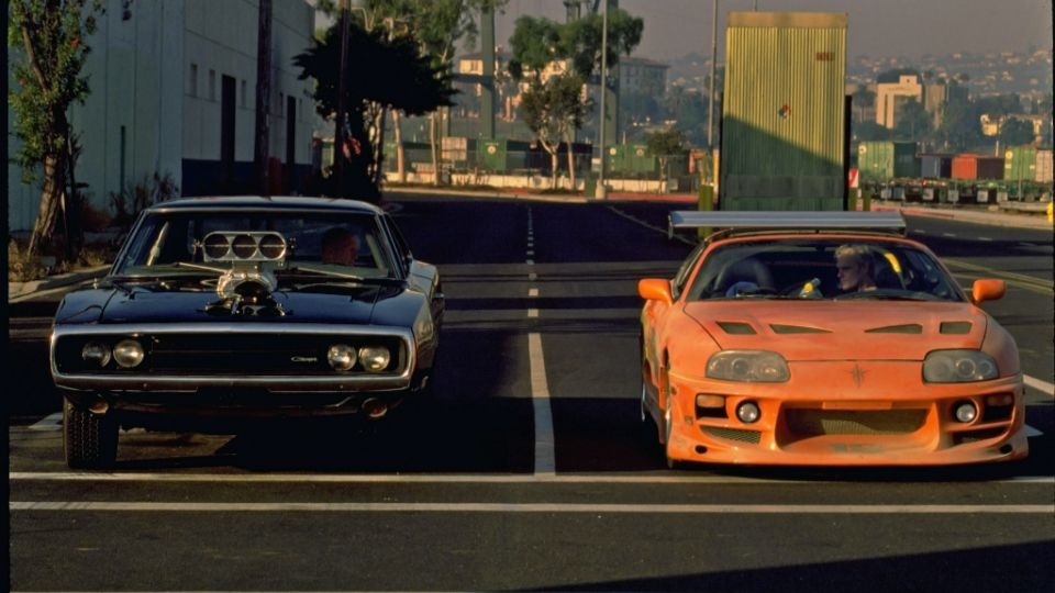 Film backdrop for Fast & Furious (2001)