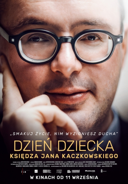 Theatrical poster for Dzien dziecka ksiedza Jana Kaczkowskiego